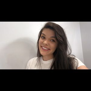 Meet your Posher, Brittney